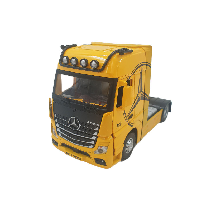 ماشین بازی مدل benz actros