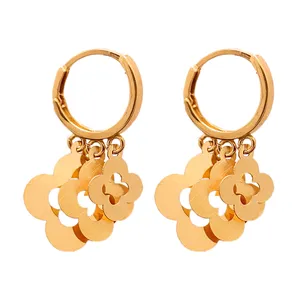 گوشواره طلا 18 عیار زنانه گالری مرجان مدل 1033