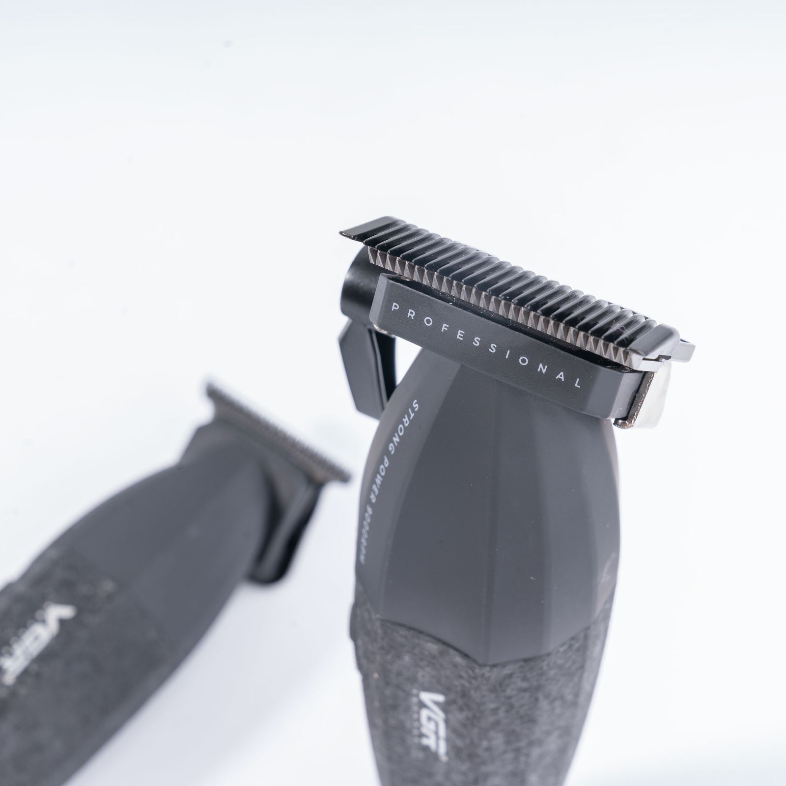 ست ماشین اصلاح موی سر و صورت وی جی ار مدل V-640 بسته 2 عددی -  - 4