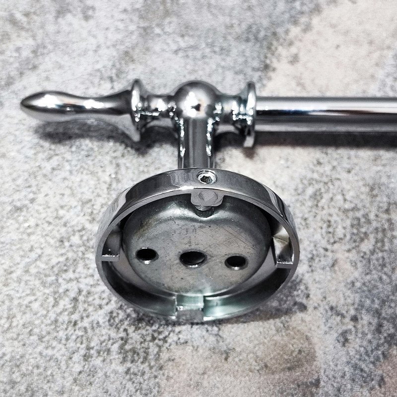 پایه رول دستمال کاغذی کد CROUSE 009 KOTAH