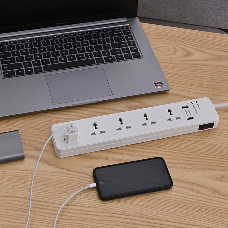 محافظ ولتاژ و چندراهی برق الکتروپاور مدل P-52US
