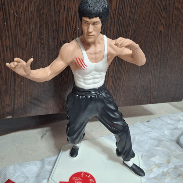 فیگور مدل بروس لی کد Toys