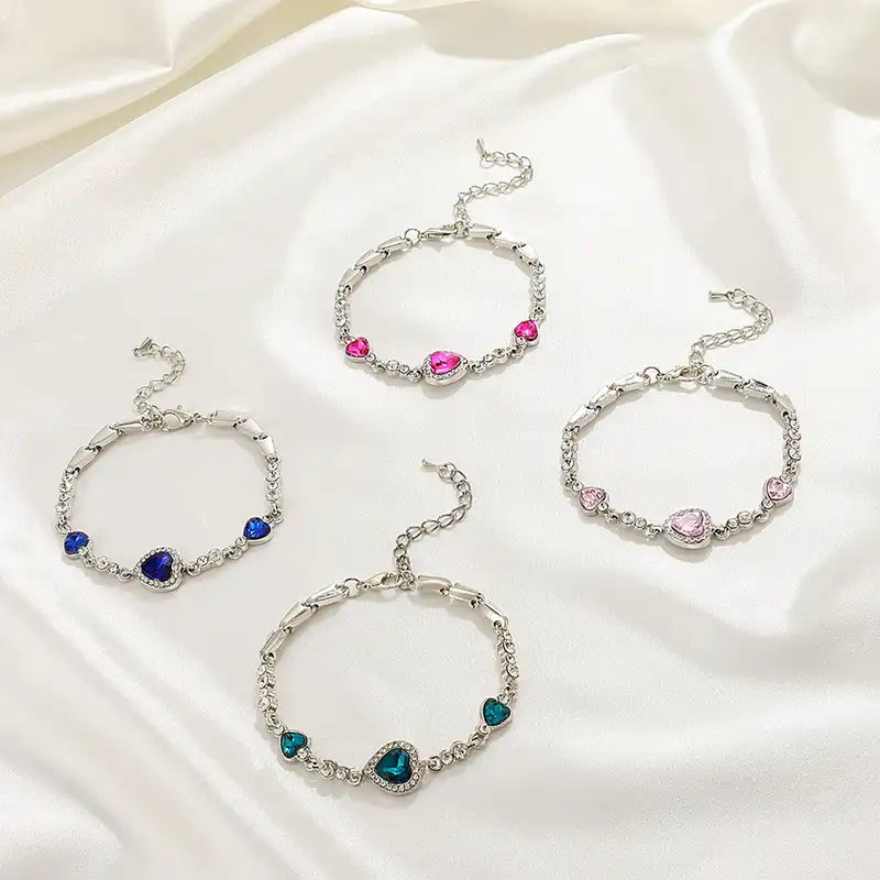 دستبند زنانه مدل قلب کد 00738