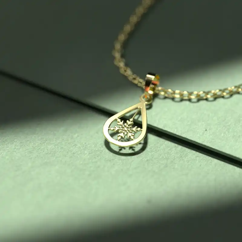 گردنبند طلا 18 عیار زنانه مدوپد مدل هندسی کد CA10525