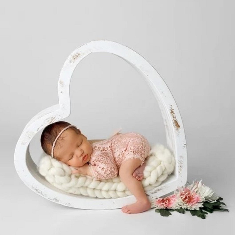 دکور تم عکاسی کودک و نوزاد مدل قلب توخالی