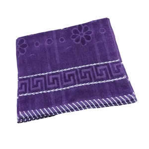 حوله دستی مدل گل برجسته کد 0258 سایز 35x60 سانتی متر