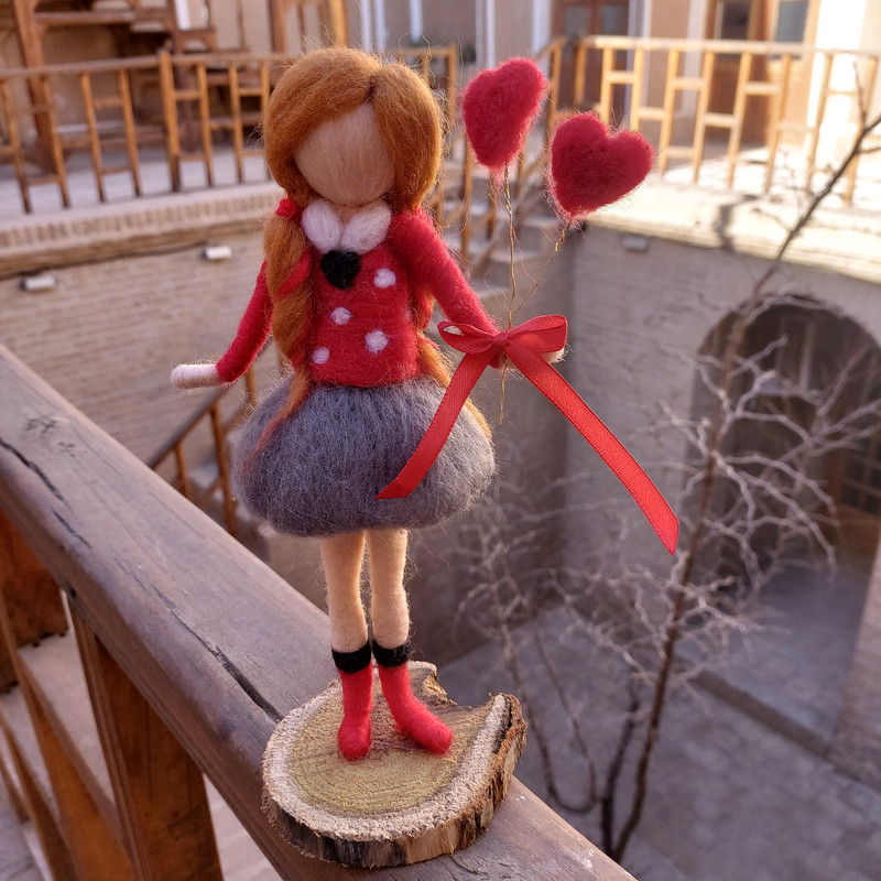 عروسک تزئینی مدل دختر ارتفاع 22 سانتی متر