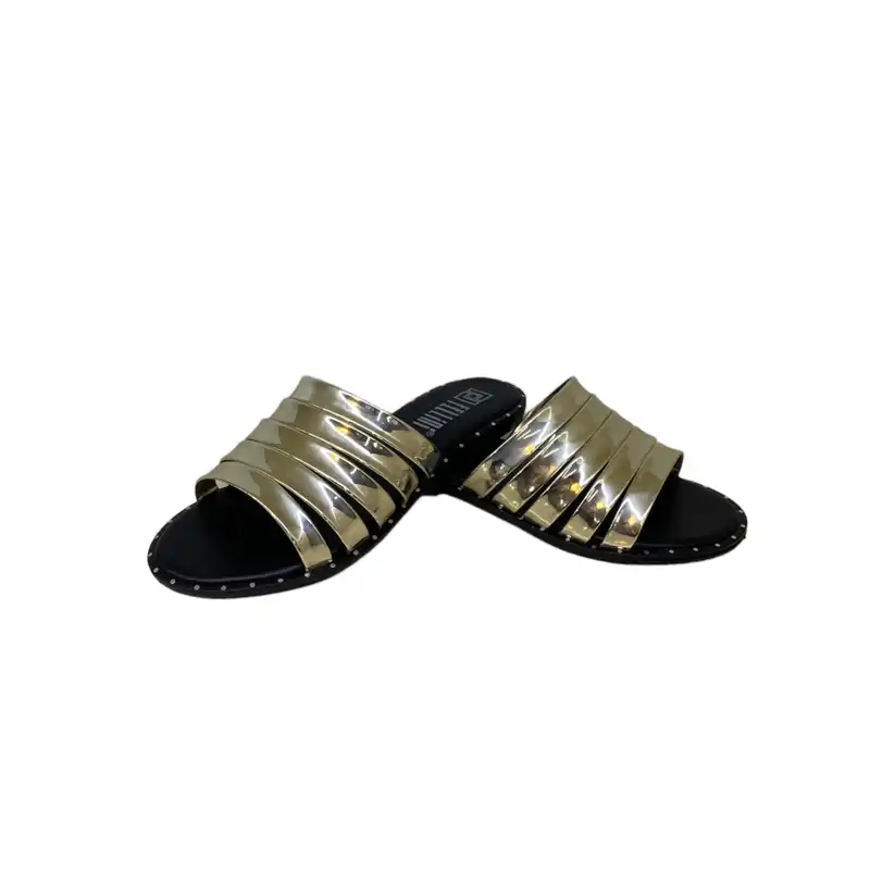 صندل زنانه مدل نادیا ورنی رنگ بـــــژ