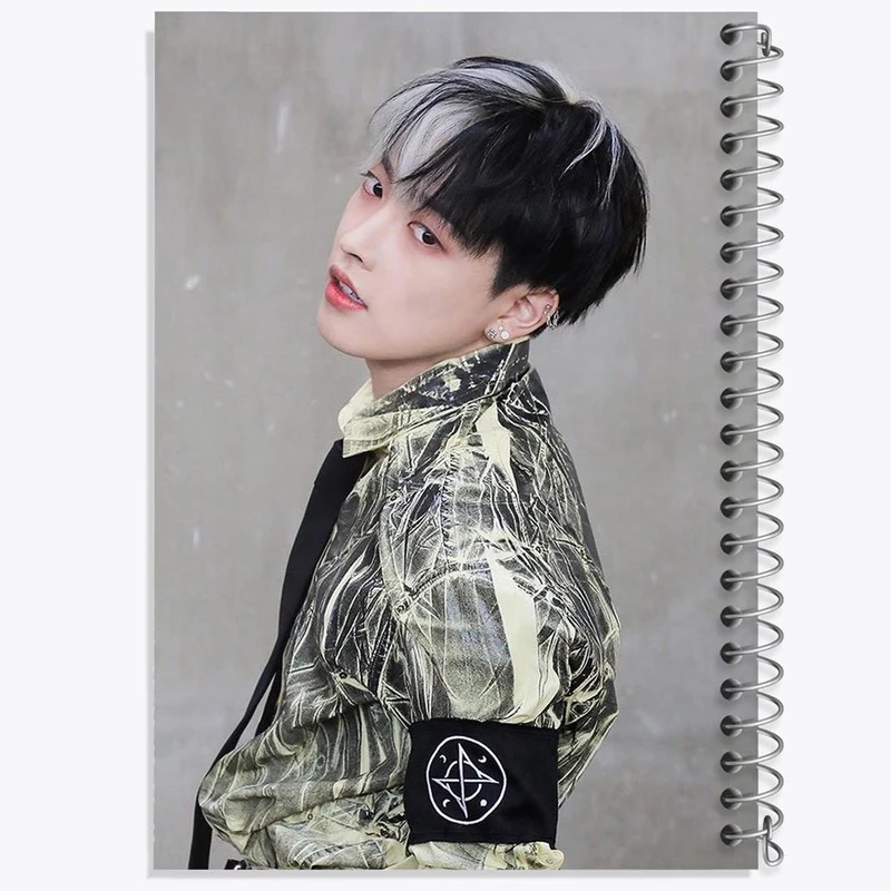 دفتر مشق 100 برگ خندالو طرح هونگ جونگ گروه ایتیز ATEEZ کد 21237