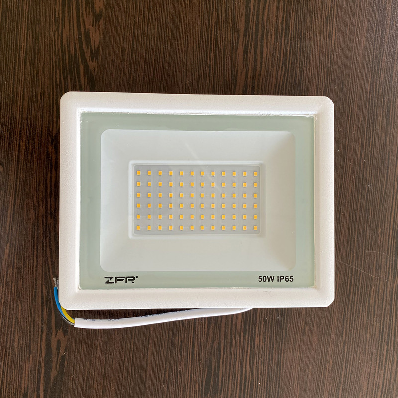 پرژکتور ال ای دی 50 وات زد اف آر مدل SMD پرژکتور ال ای دی 50 وات زد اف آر مدل SMD