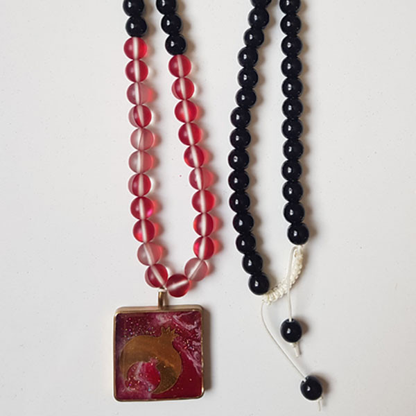 گردنبند دخترانه مدل رزینی طرح انار