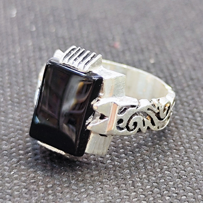 انگشتر نقره مردانه مدل سنگ عقیق رکاب دست ساز کد 22300 انگشتر نقره مردانه مدل سنگ عقیق رکاب دست ساز کد 22300