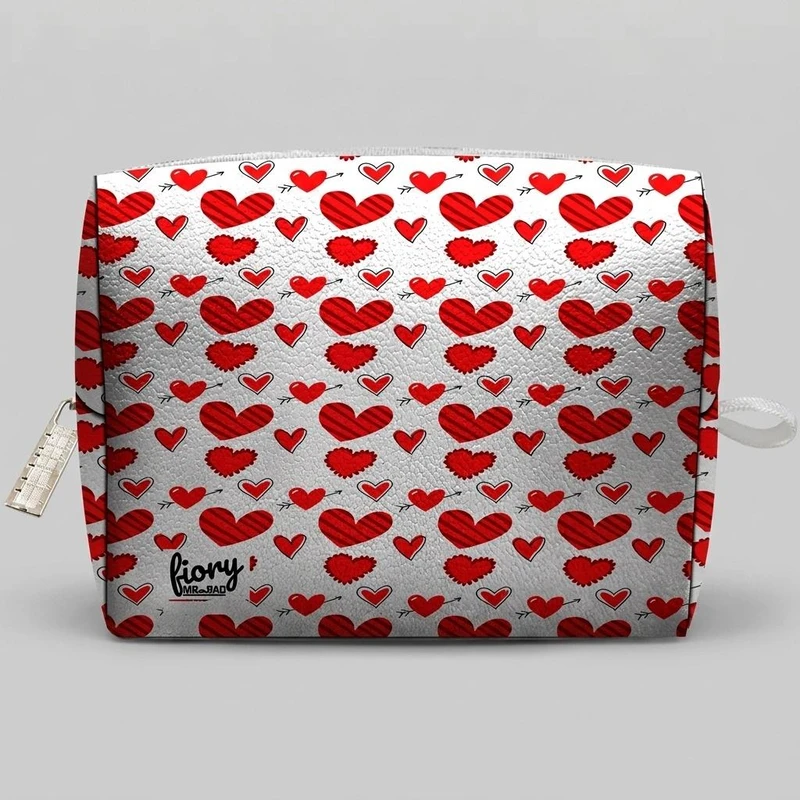 کیف پد بهداشتی فیوری مدل قلب طرح love کد 2256 fiory