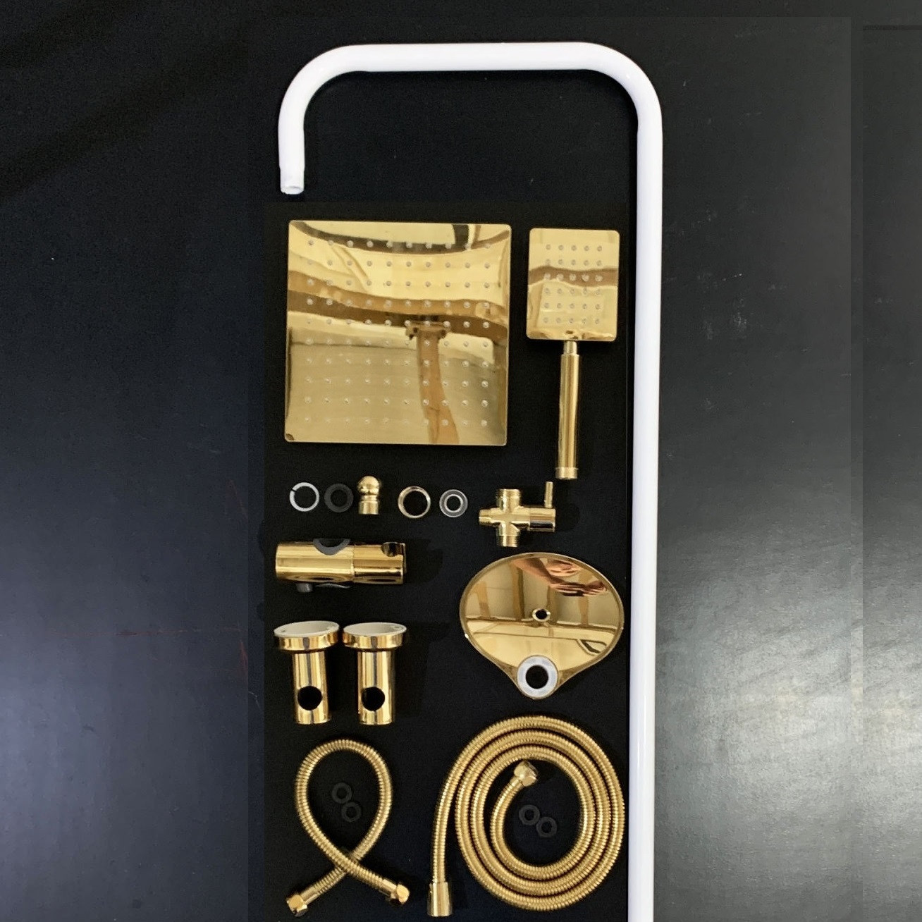 دوش حمام ریکان مدل نایس قهرمان