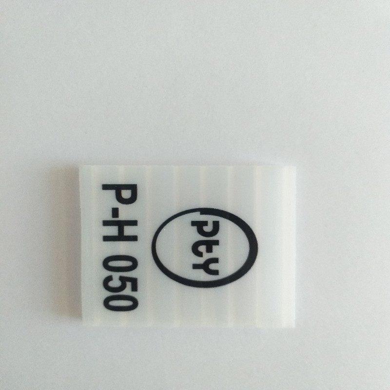 پلی کربنات مدل 4MIL طول 6 متر پلی کربنات مدل 4MIL طول 6 متر