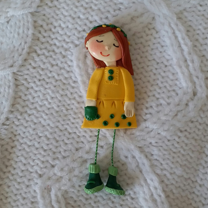 گل سینه دخترانه مدل دختر عروسکی کد SS101