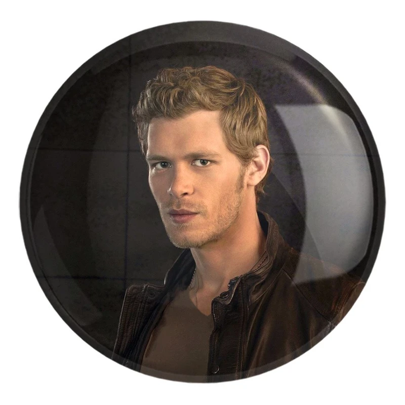 پیکسل خندالو طرح کلاوس مایکلسون خاطرات یک خون آشام  The Vampire Diaries کد 23677 مدل بزرگ