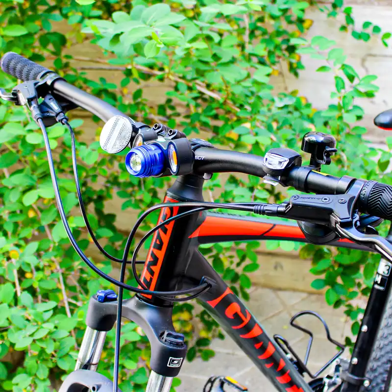 چراغ جلو و عقب دوچرخه مدل 2020