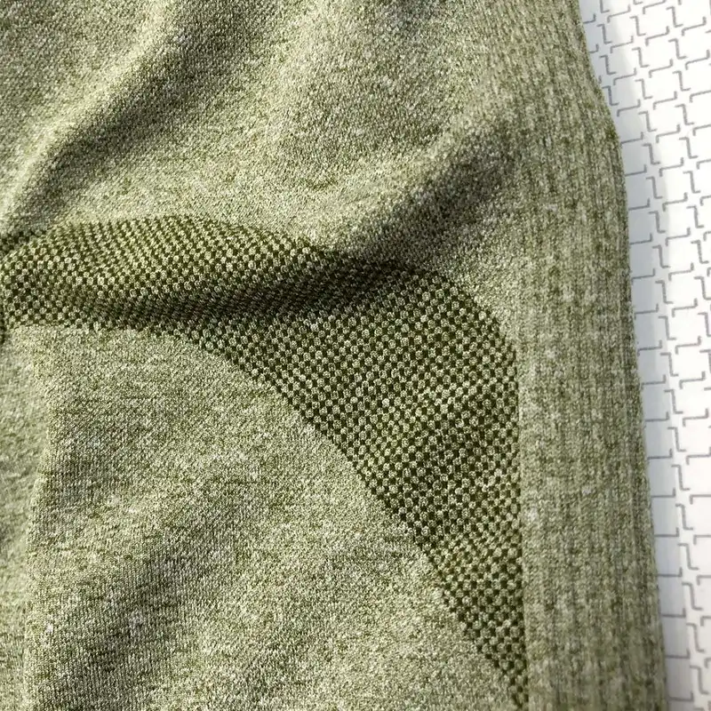 لگینگ ورزشی زنانه مدل سیملس پشت چین دار گنی کد g1 رنگ سبز