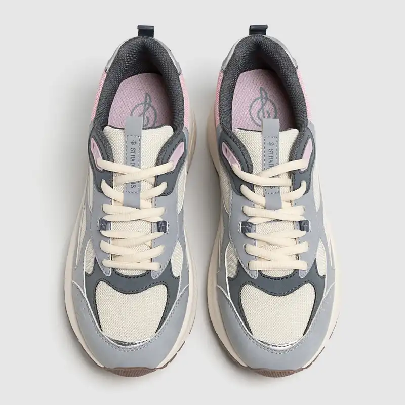 کفش تمرین زنانه استرادیواریوس مدل 2024