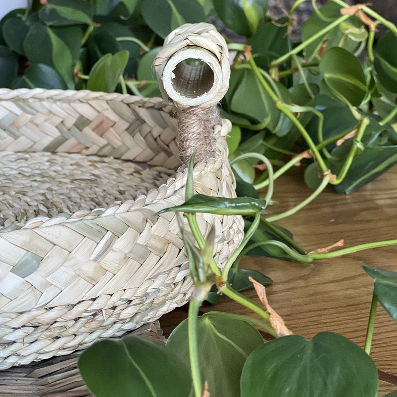 سینی حصیری مدل دسته بامبو طرح گرد کد 25cm