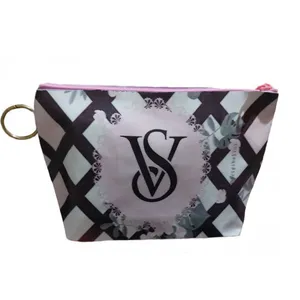 کیف لوازم آرایش زنانه مدل ونسیز