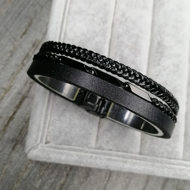 دستبند مردانه مدل چرم پلاک زنجیر استیل