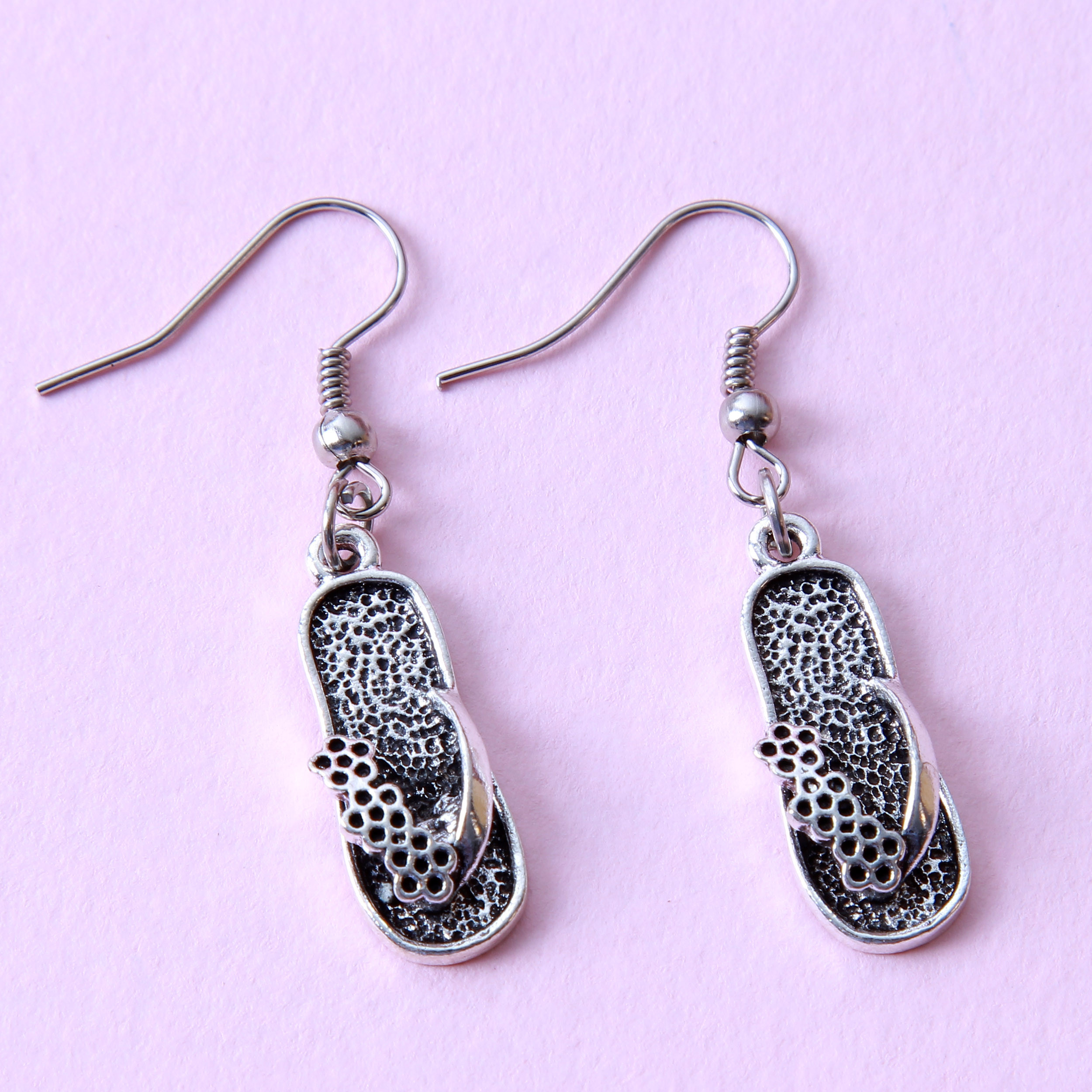 گوشواره دخترانه مدل فلزی فانتزی کد GZN_050 گوشواره دخترانه مدل فلزی فانتزی کد GZN_050