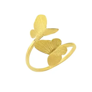 حلقه‌ دستمال مدل پروانه