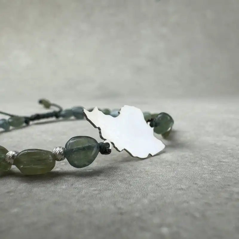 دستبند مدل نقشه ایران و سنگ زمرد