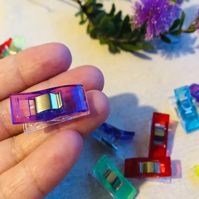 گیره نگهدارنده پارچه مدل 01 بسته 15 عددی