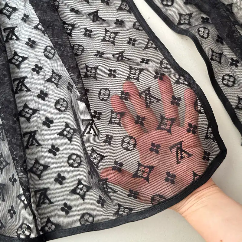 شال زنانه مدل توری تابستانی طرح برجسته