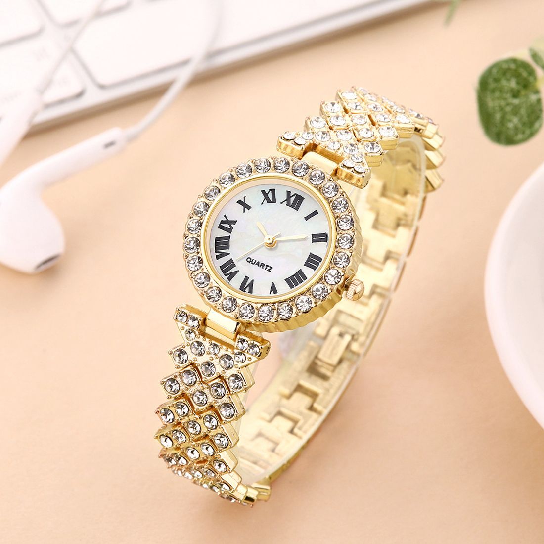 ساعت مچی عقربه ای زنانه مدل فول نگین کد diamond11 -  - 6
