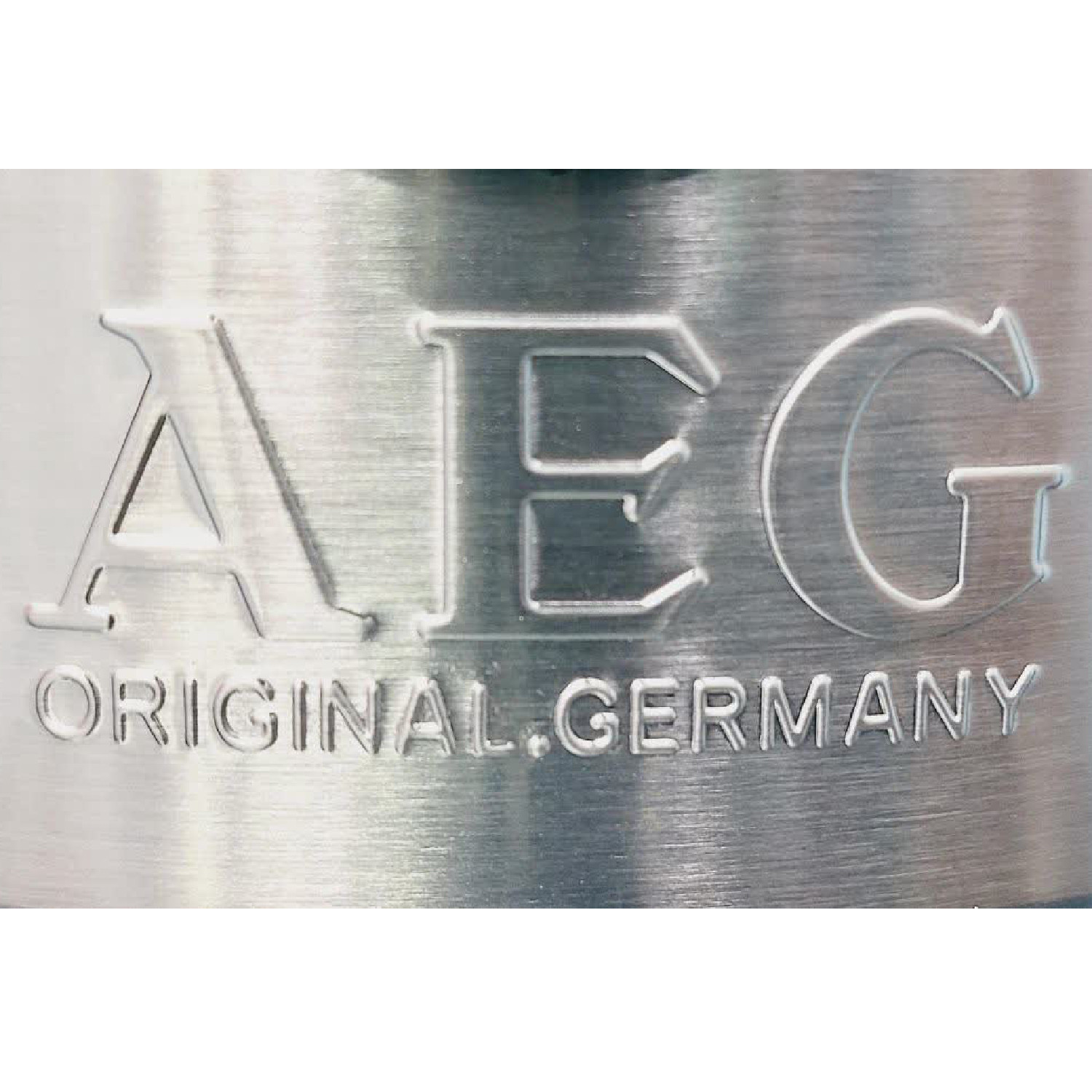 آبمیوه گیری آ ا گ مدل AG-7008 آبمیوه گیری آ ا گ مدل AG-7008