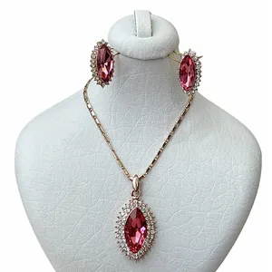 نیم ست زنانه کلیو مدل جواهر Bn09