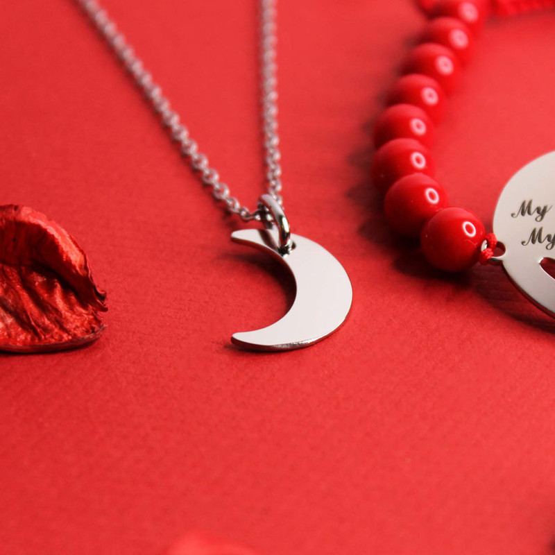 نیم ست زنانه گلسو مدل گردنبند و دستبند مهره ای ماه استیل