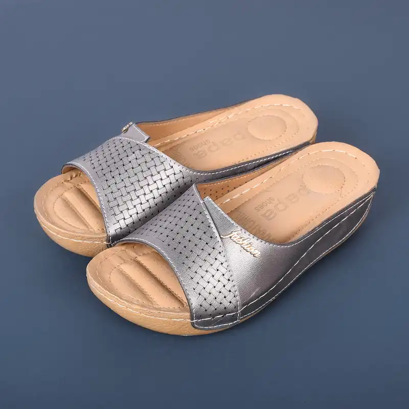 دمپایی زنانه پاپا مدل PLTN.2502