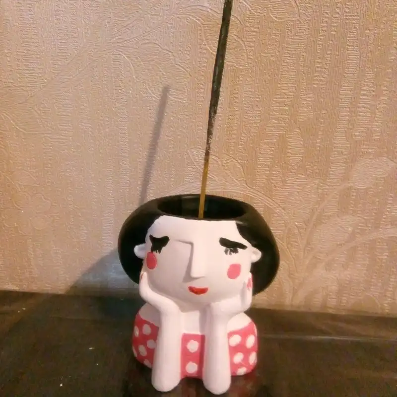 جاعودی مدل دختر