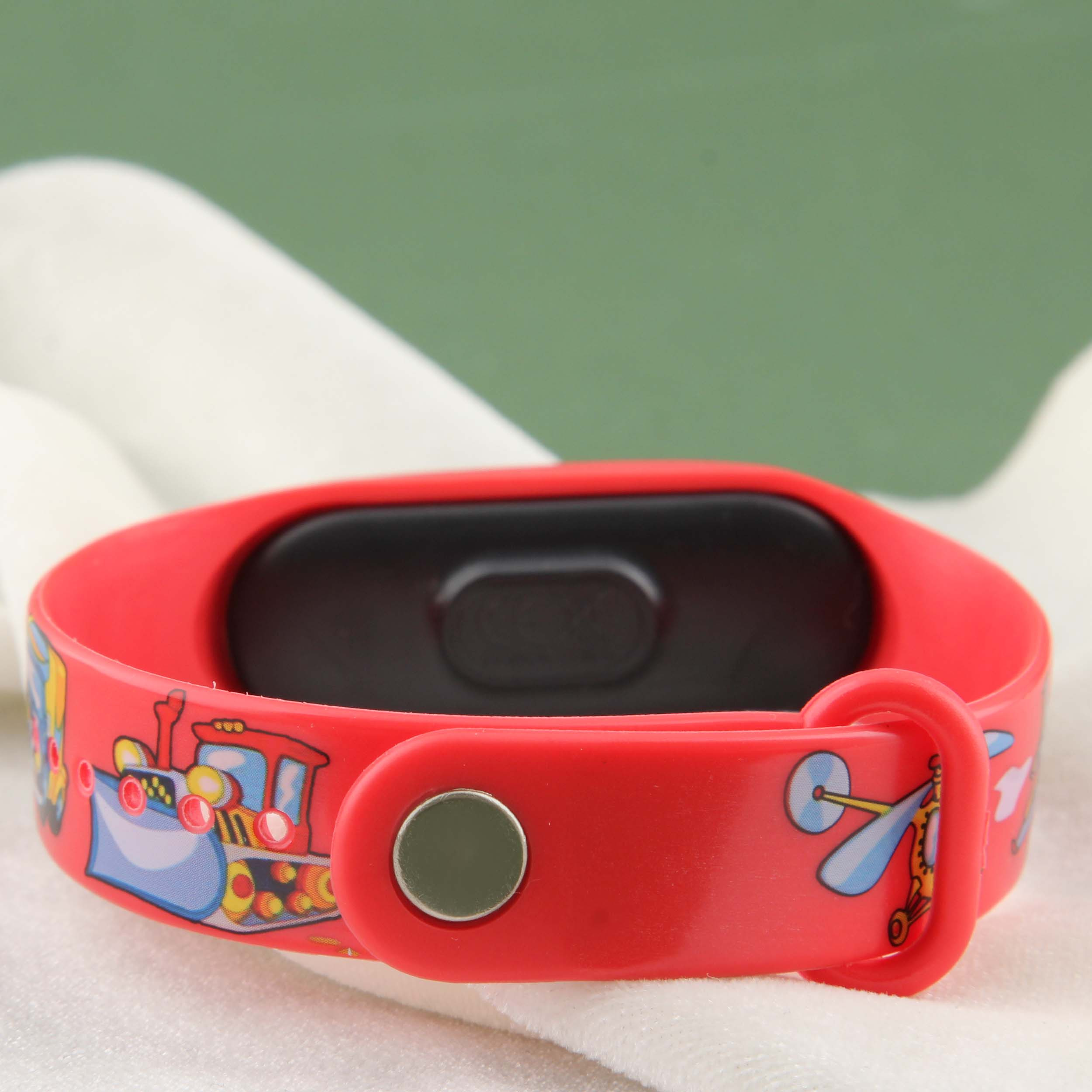 ساعت مچی دیجیتال پسرانه مدل کارتونی طرح اسپرت قطاری کد WHK_069