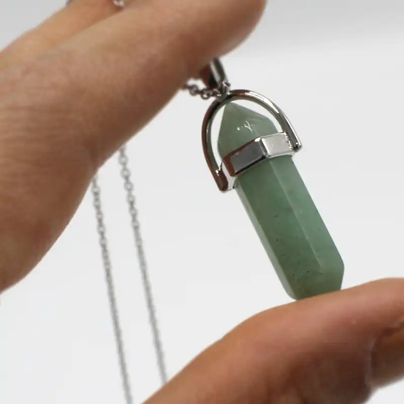 گردنبند مدل آونتورین منشوری