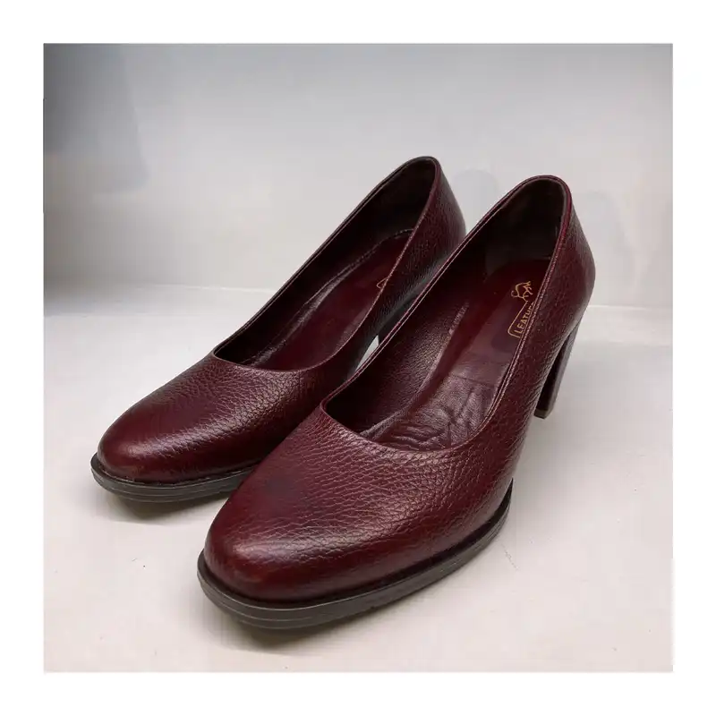 کفش زنانه سرزمین چرم مدل 1365 رنگ زرشکی