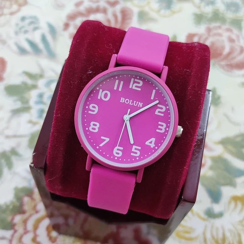 ساعت مچی عقربه ای دخترانه بولون مدل sor ساعت مچی عقربه ای دخترانه بولون مدل sor