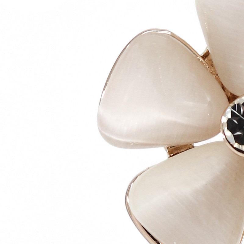 گردنبند دخترانه مدل گلبرگ Abella گردنبند دخترانه مدل گلبرگ Abella