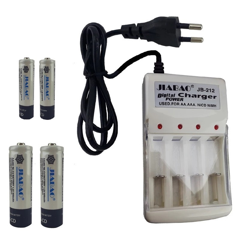شارژر باتری جیابائو مدل jb-212 به همراه 4 باتری شارژی قلمی و نیمه قلمی