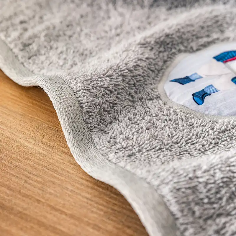 حوله مادام کوکو مدل Billie570 سایز 50x70 سانتی متر