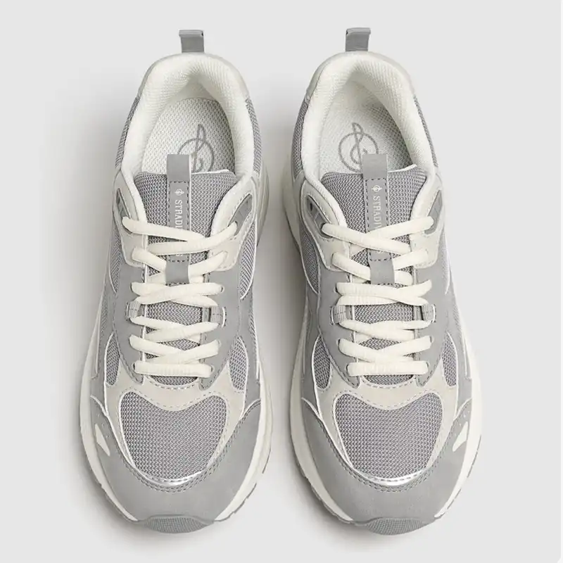 کفش تمرین زنانه استرادیواریوس مدل 2025