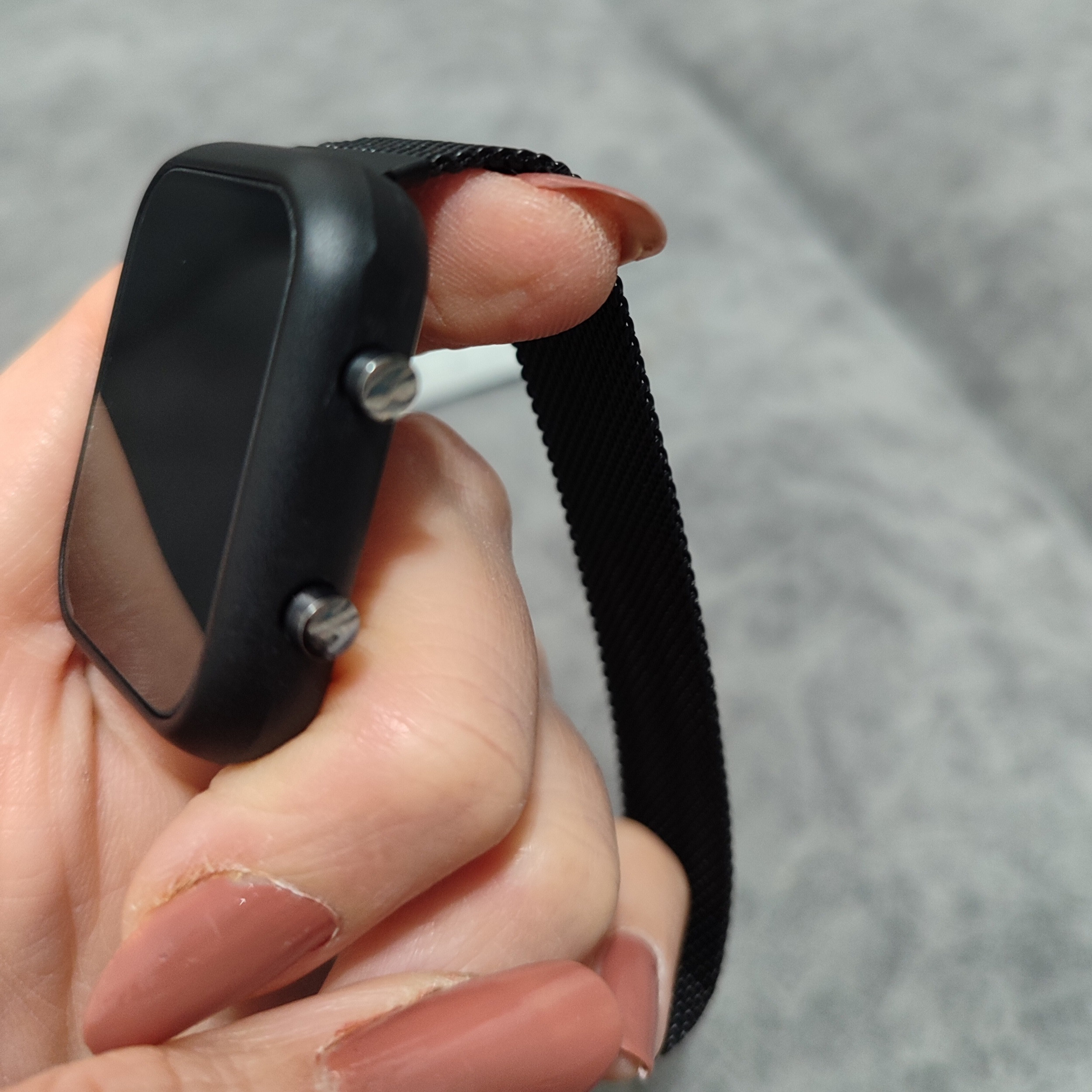 ساعت مچی دیجیتال مدل بند فلزی قفل مگنتی  کد 025