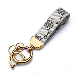 جا‌کلیدی چرمی طرح سفید مشبک PU