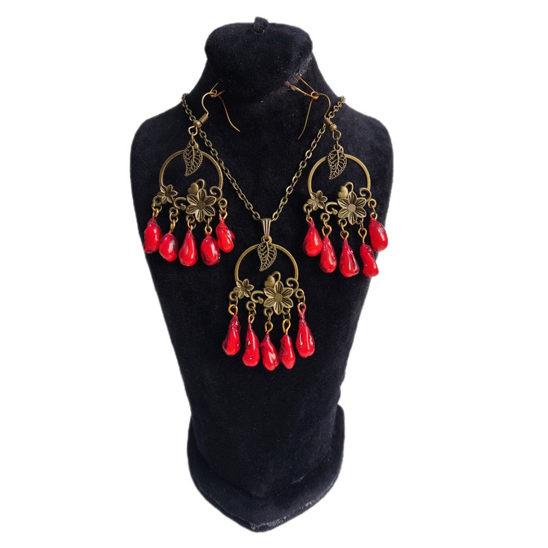 نیم ست زنانه مدل گل و دونه انار یلدایی نیم ست زنانه مدل گل و دونه انار یلدایی