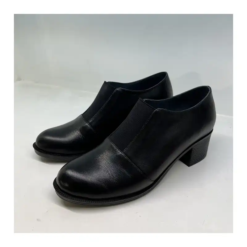 کفش زنانه سرزمین چرم کد 1558 رنگ مشکی